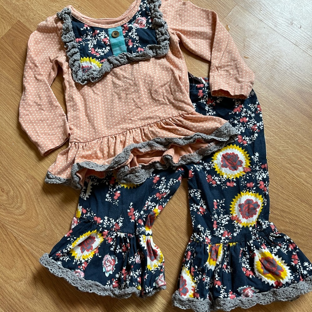Persnickety outfit 18m